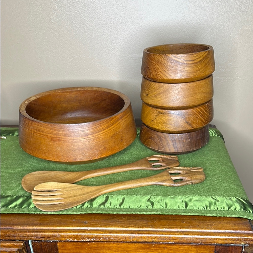 🐬 Dolphin Genuine Teakwood Thailand Salad Bowl Set w/Kenya Elephant Forks